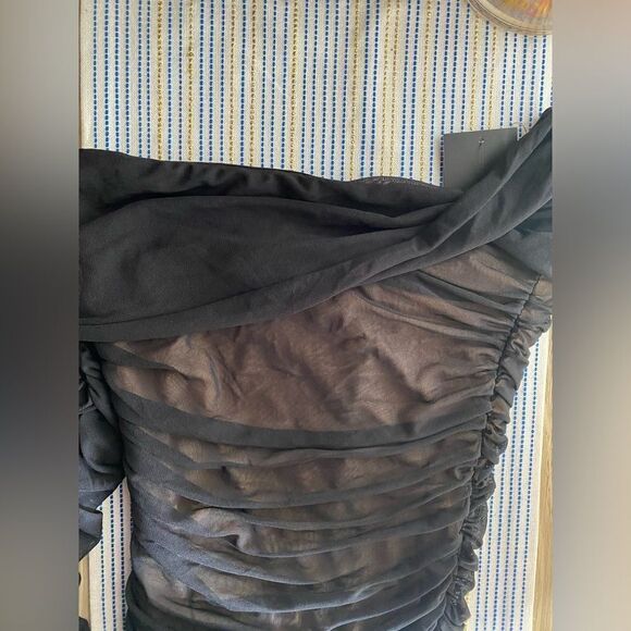 black dress with nude lining and closure on the back, new dress with tags - Picture 9 of 15